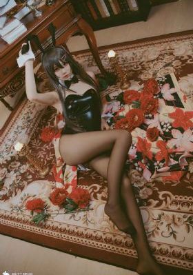 日本摸双乳图_午夜激情