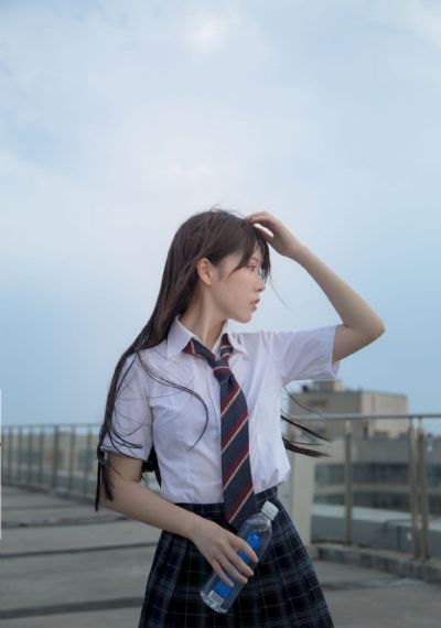 女人裸体无遮掩视频免费观看_BD韩语在线观看电视