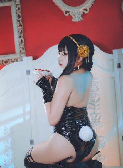 大尺度内裤丝袜美女_BD韩语HD高清在线观看