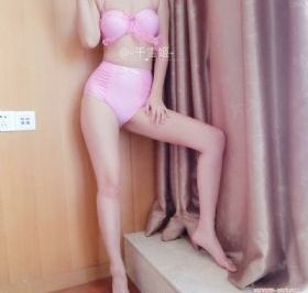 我在车里被三个男人玩_BD国语在线手机播放