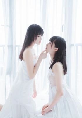 hugeboobs欧美巨大乳_有字幕完整版