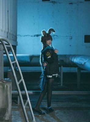 日韩av在线一区二区_国语迅雷下载